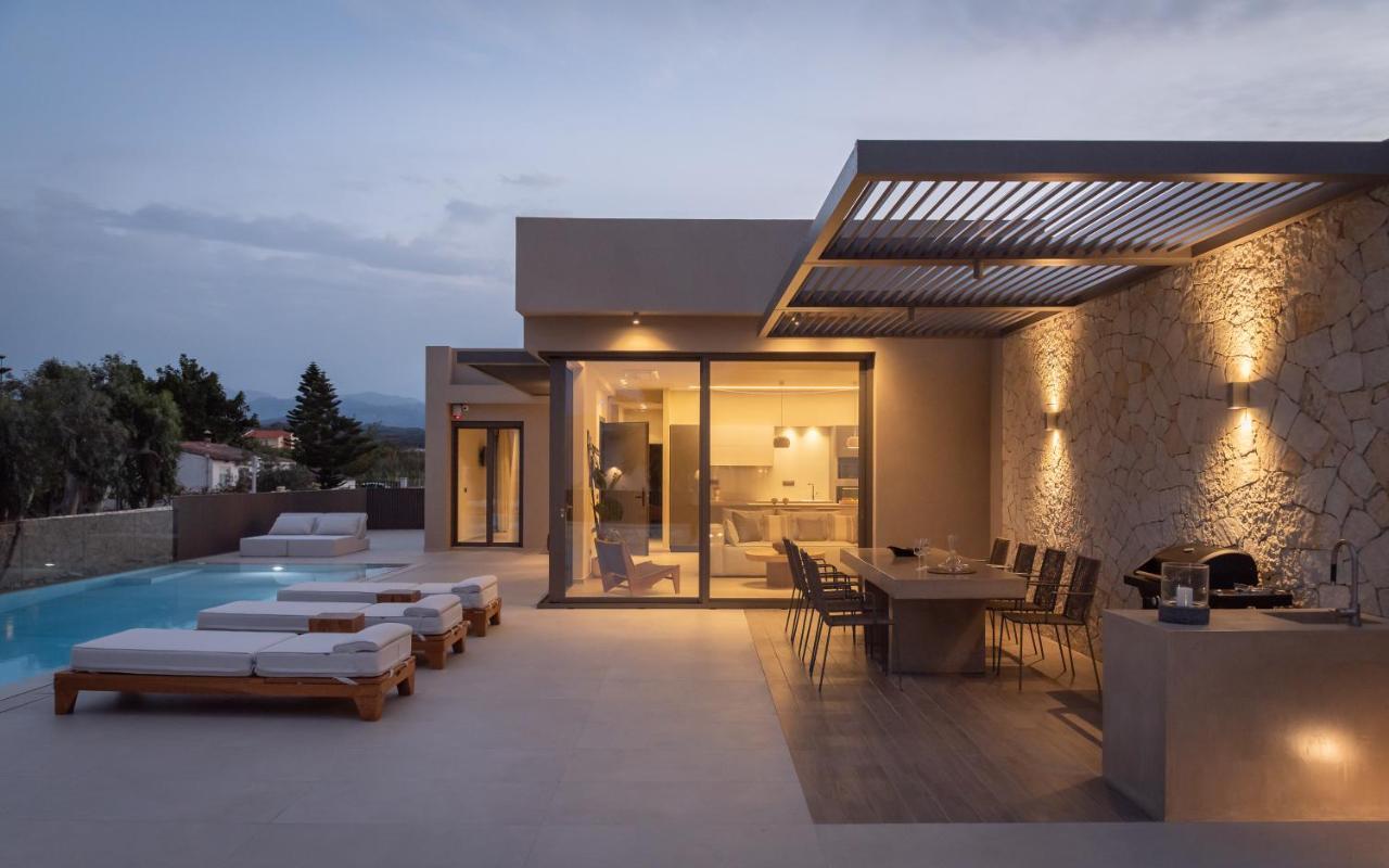 Athina Luxury Villa, With Pool & Walk To The Beach, By Thinkvilla Chania  Exterior photo