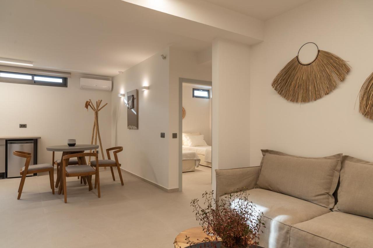 Athina Luxury Villa, With Pool & Walk To The Beach, By Thinkvilla Chania  Exterior photo