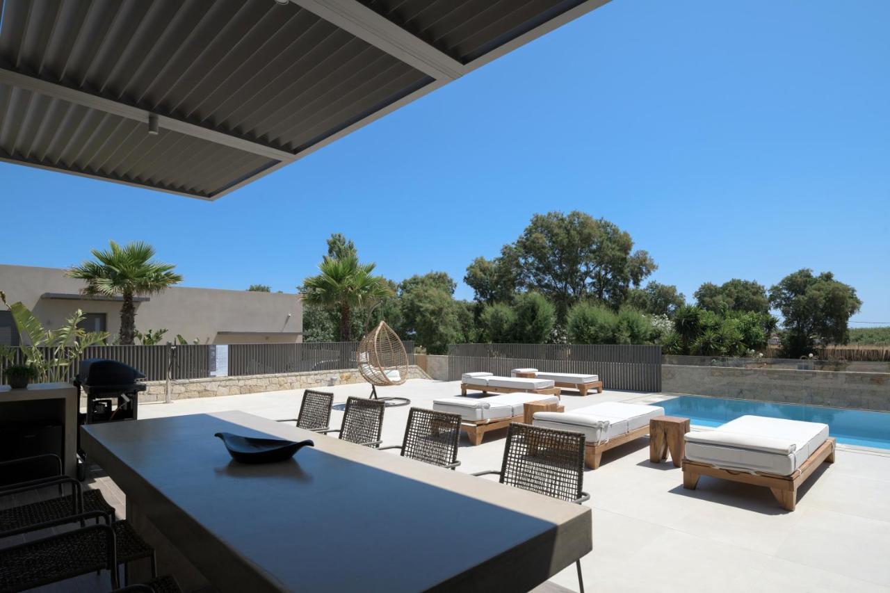 Athina Luxury Villa, With Pool & Walk To The Beach, By Thinkvilla Chania  Exterior photo